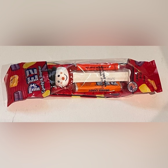PEZ Snowman Candy Dispenser Christmas Strawberry and Orange Flavor Never Opened - Picture 2 of 4